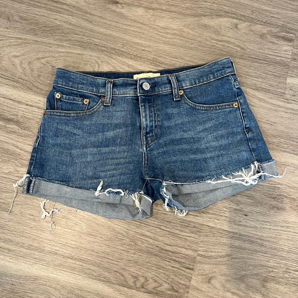 GAP DENIM SHORTS SIZE 25